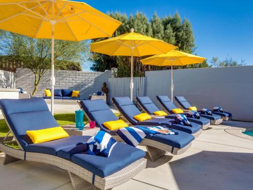 Popular attractions Area Nearby Property